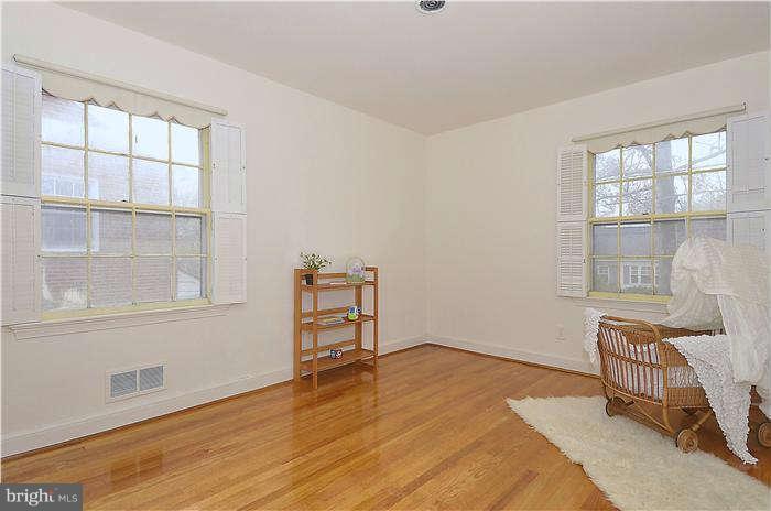 5321 Ridgefield Road Bethesda, MD 20816 - Photo 16 of 30 Bedroom