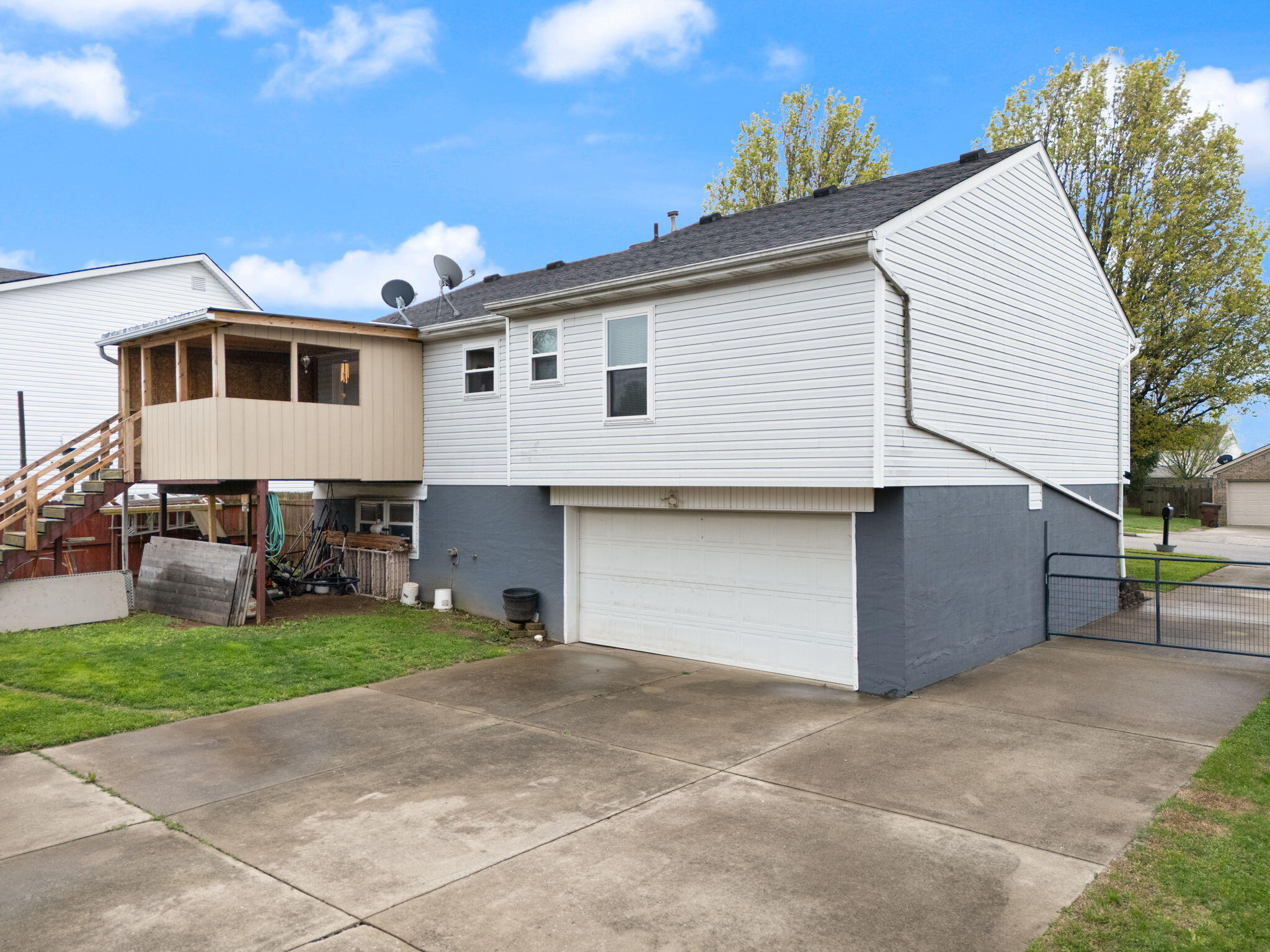 129 Ridge Crest Drive Nicholasville, KY 40356 - Photo 42 of 61 45-web-or-mls-DJI_20250411095218_0018_D