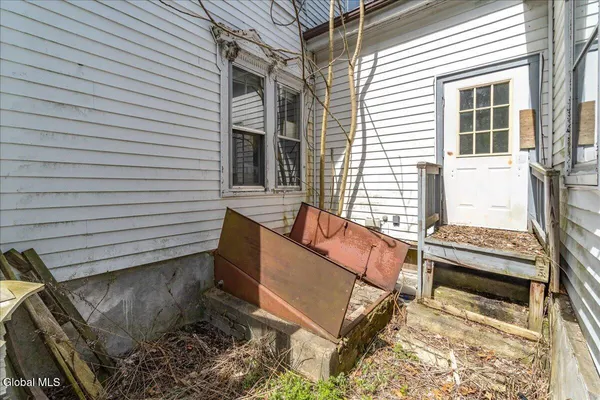 $109,000 | 1136 River Road, Bethlehem, NY 12158