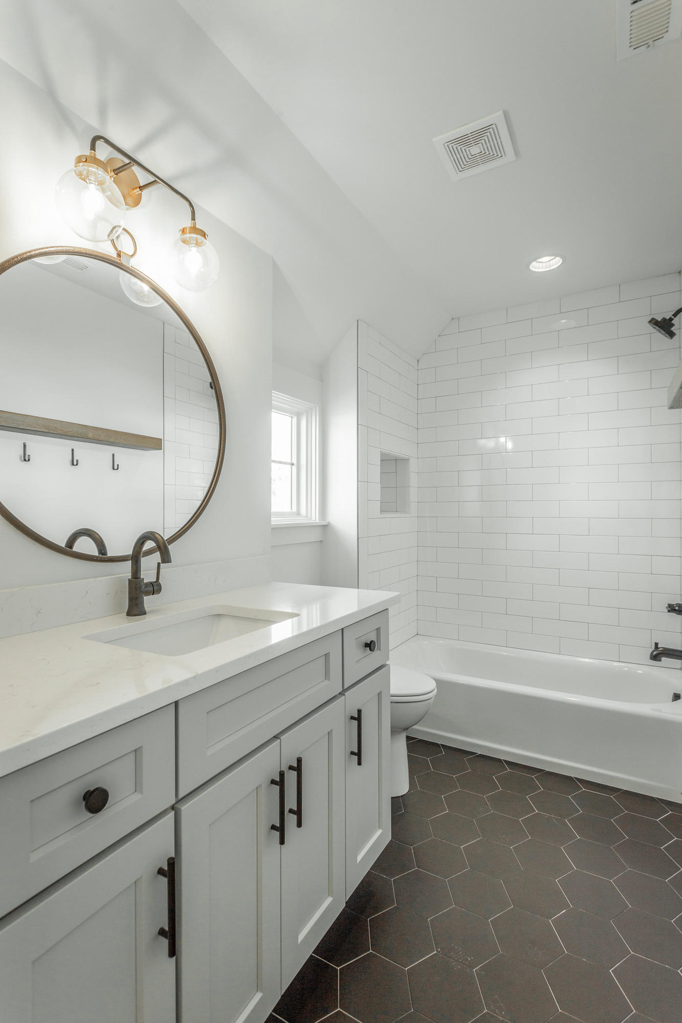 3167 Pine Grove Road Ringgold, GA 30736 - Photo 36 of 47 Full Bathroom