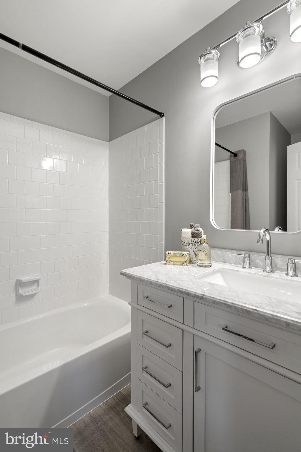 21781 Baldwin Square Sterling, VA 20164 - Photo 21 of 34