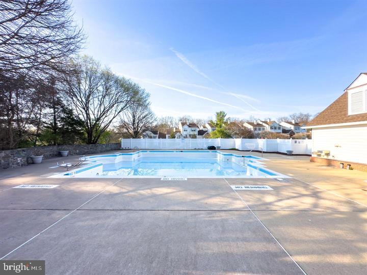 21781 Baldwin Square Sterling, VA 20164 - Photo 33 of 34