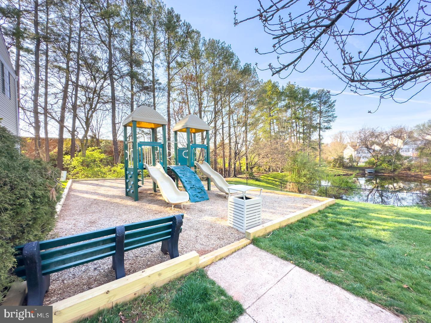 21781 Baldwin Square Sterling, VA 20164 - Photo 34 of 34