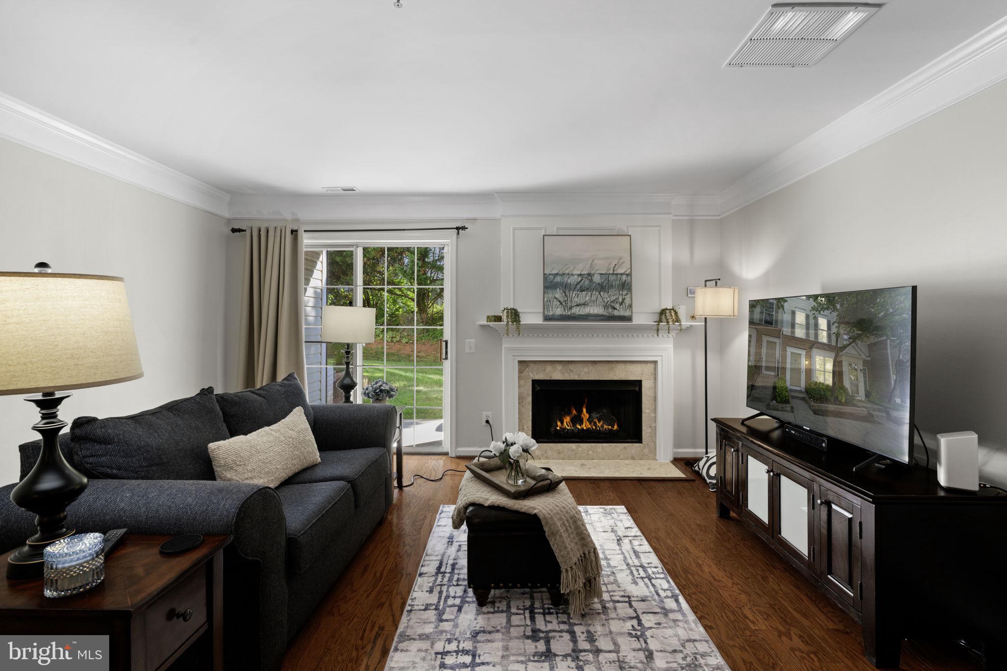 21781 Baldwin Square Sterling, VA 20164 - Photo 5 of 34