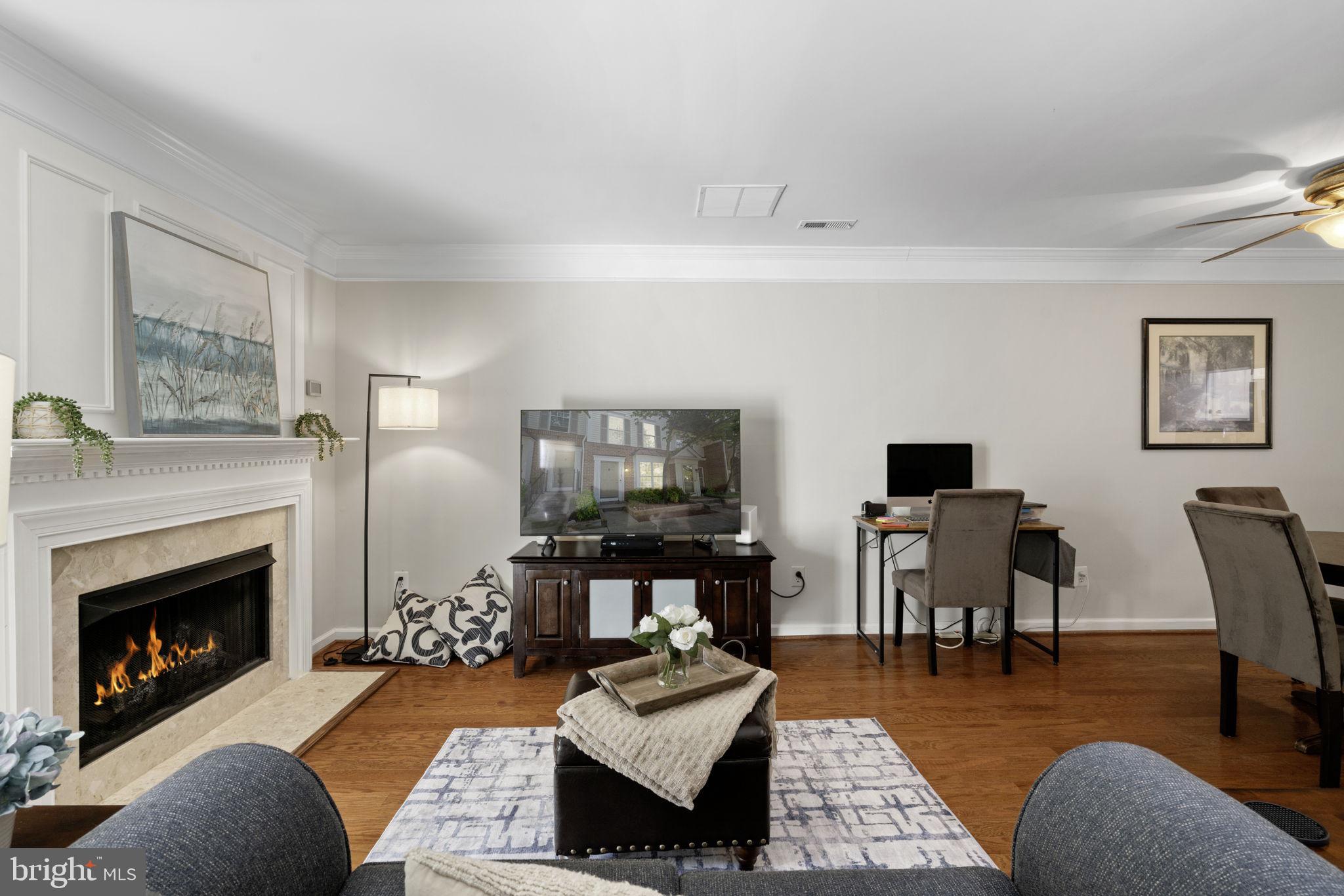 21781 Baldwin Square Sterling, VA 20164 - Photo 6 of 34