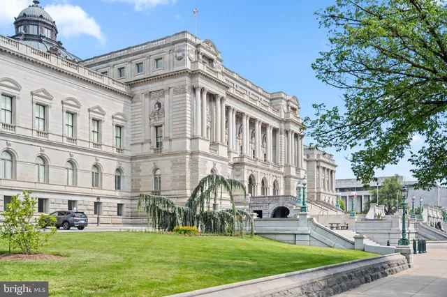 $995,000 | 131 11th Street Northeast, Unit 2, Washington, DC 20002