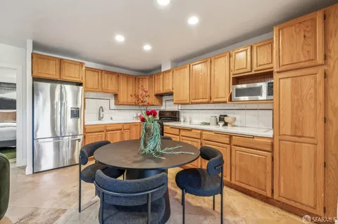 $2,599,000 | 729 Douglass Street, Unit A, San Francisco, CA 94114