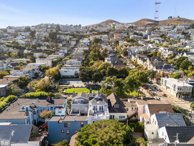 $2,599,000 | 729 Douglass Street, Unit A, San Francisco, CA 94114