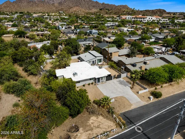 $700,000 | 8045 North 14th Street, Phoenix, AZ 85020