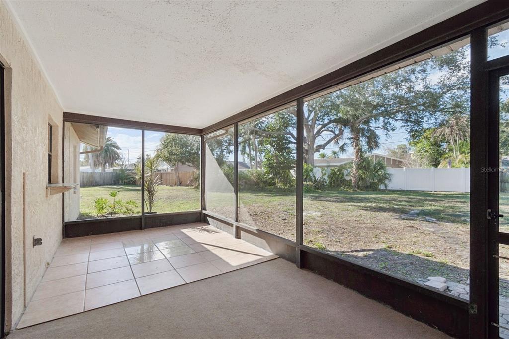 7337 Cambridge Way Clearwater, FL 33764 - Photo 25 of 28 a view of a room with window