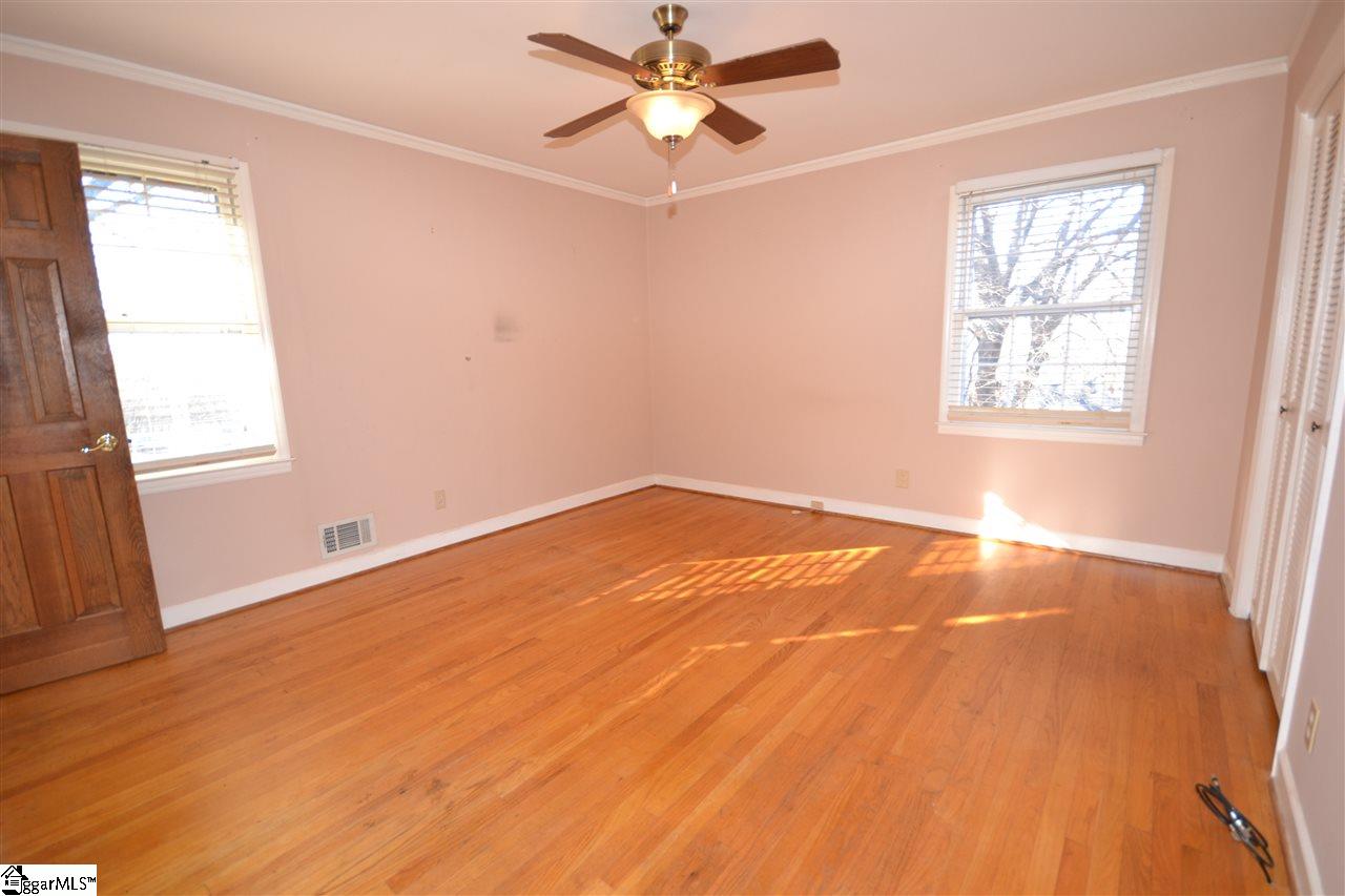 104 Montclair Road Greer, SC 29651 - Photo 14 of 19