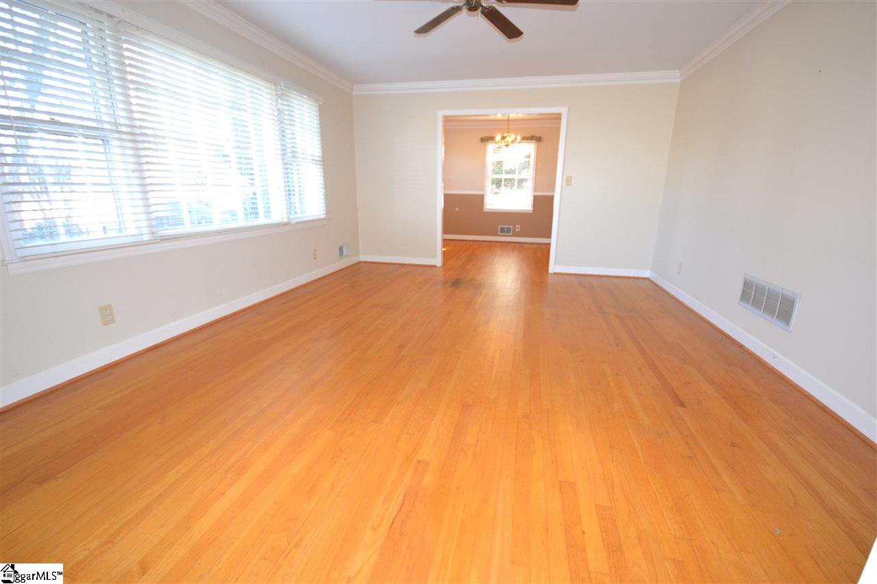 104 Montclair Road Greer, SC 29651 - Photo 7 of 19