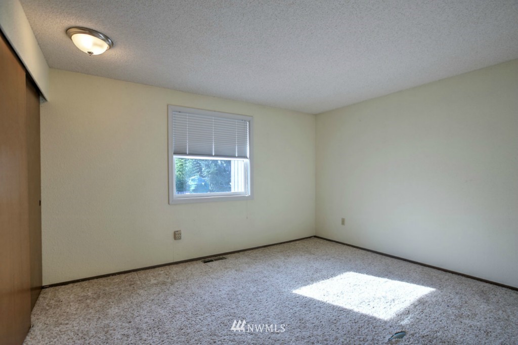 16252 Southeast 176th Place Renton, WA 98058 - Photo 12 of 17 Gallery Image 12