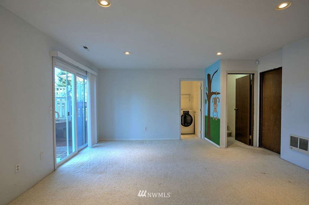 16252 Southeast 176th Place Renton, WA 98058 - Photo 7 of 17 Gallery Image 7