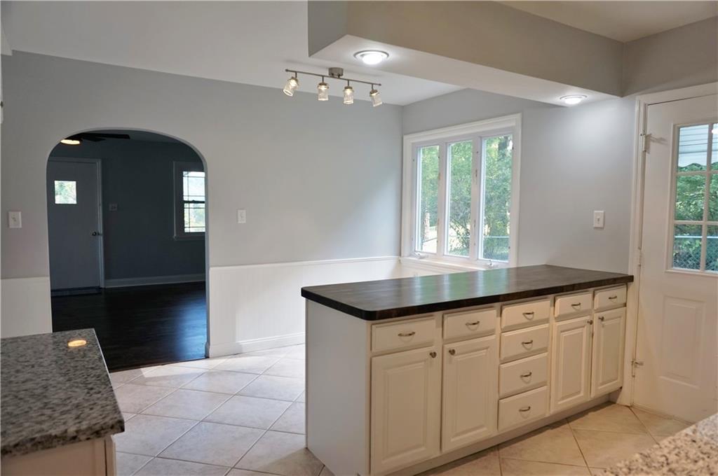 221 Kilgallen Road Butler, PA 16002 - Photo 8 of 25