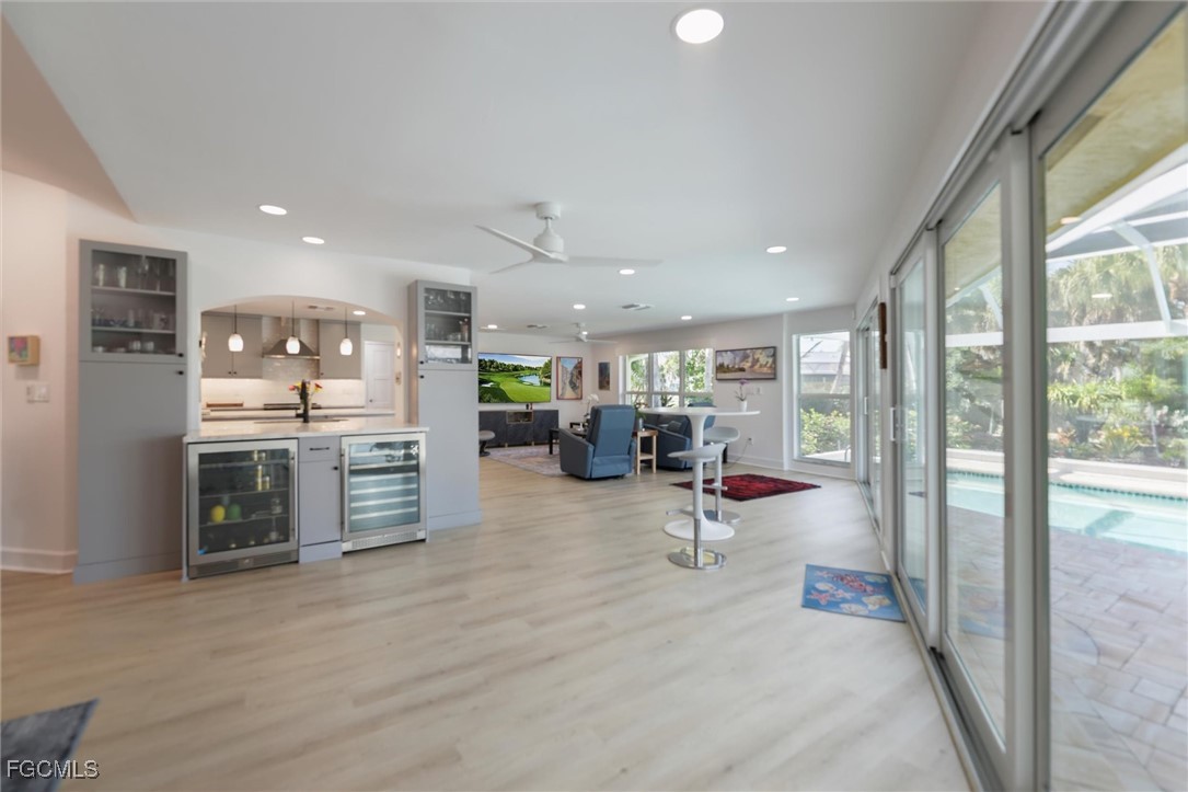 1264 Par View Drive Sanibel, FL 33957 - Photo 42 of 50 a room with furniture and a large window