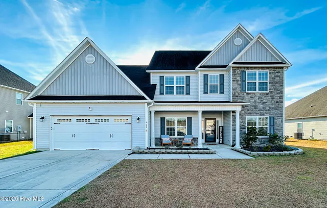 $405,000 | 422 Worsley Way, Jacksonville, NC 28546
