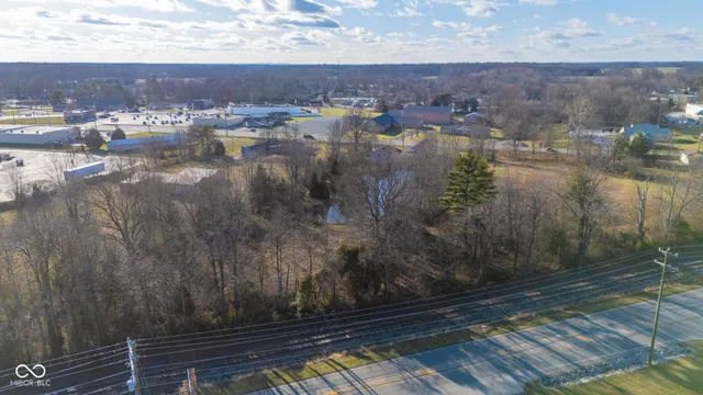 $1,600,000 | 2330 North State Highway, North Vernon, IN 47265