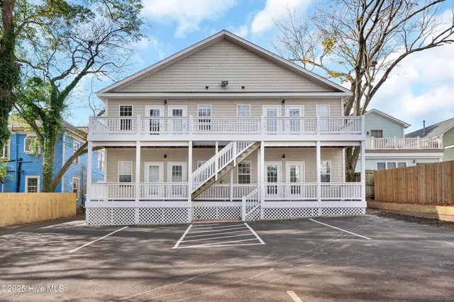 $439,000 | 405 South 6th Street, Unit 1, Wilmington, NC 28401