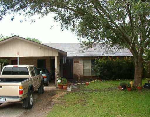 106 Cockerham Street Kyle, TX 78640 - Photo 1 of 1 Exterior Front : Great Kyle area! This duplex has an owner-occupant option on 2-bed,1-bath side-A.