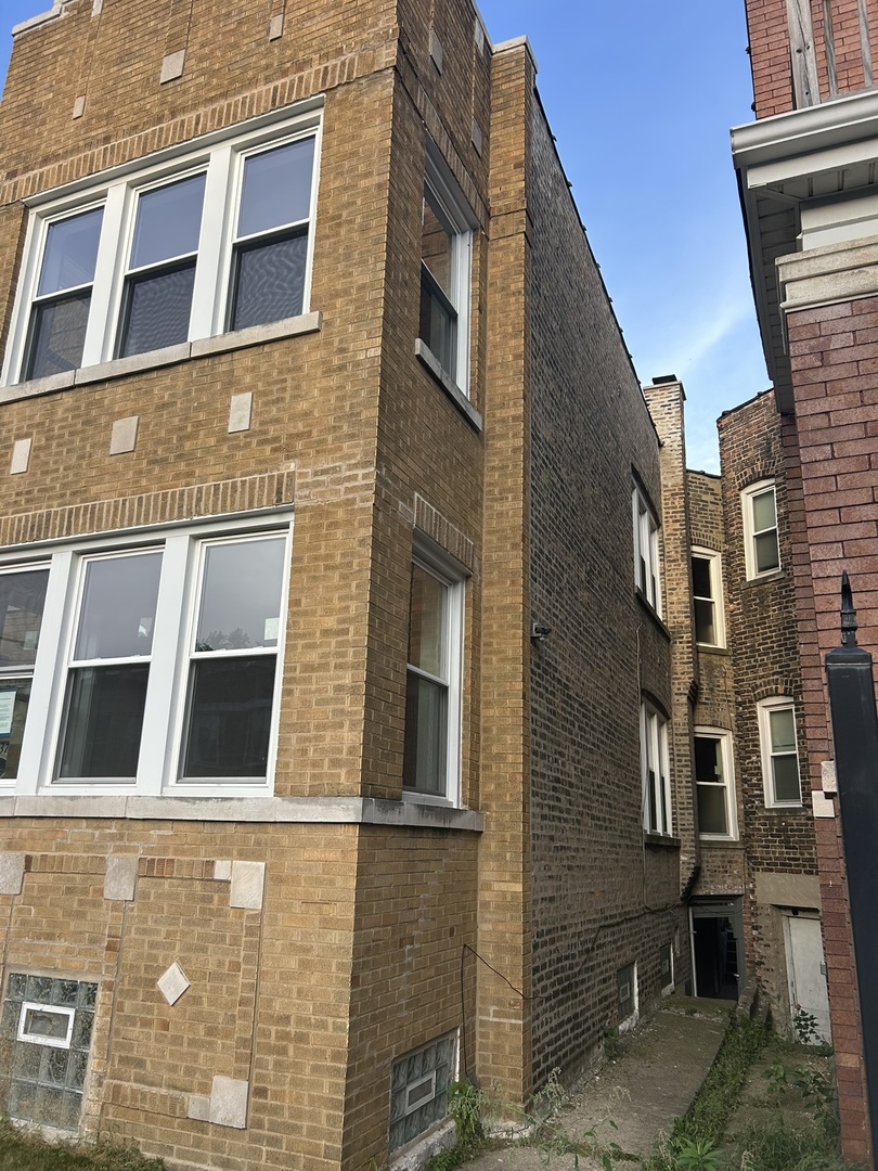 6637 South Rhodes Avenue Chicago, IL 60637 - Photo 37 of 38 Gallery Image 37