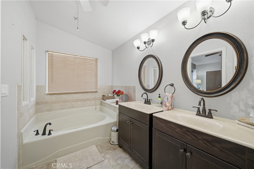 9578 Sharondale Road Calimesa, CA 92320 - Photo 34 of 38 Master Bathroom