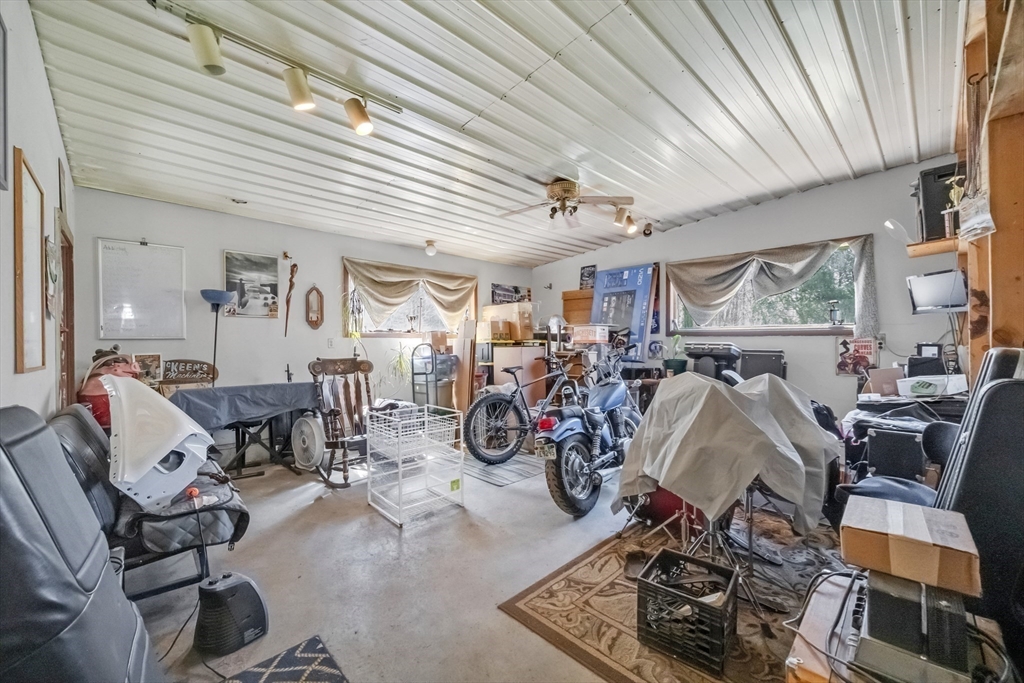 603 North Brookfield Road Oakham, MA 01068 - Photo 13 of 37