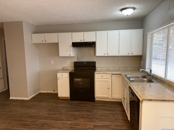 $1,495 | 7006 Glen Grove Drive, San Antonio, TX 78239