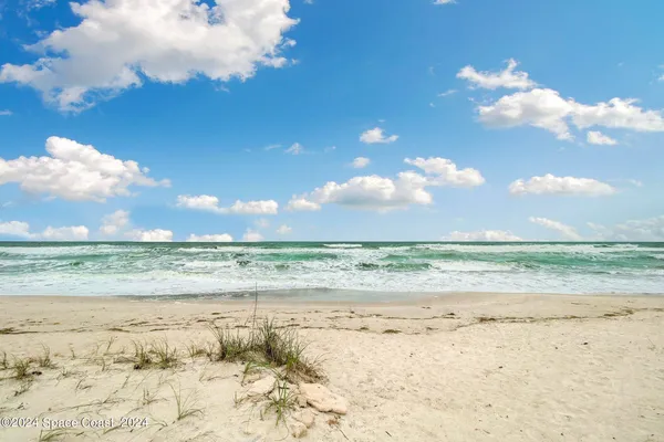 $4,400 | 2805 North Hwy A1A, Unit 601, Indialantic, FL 32903