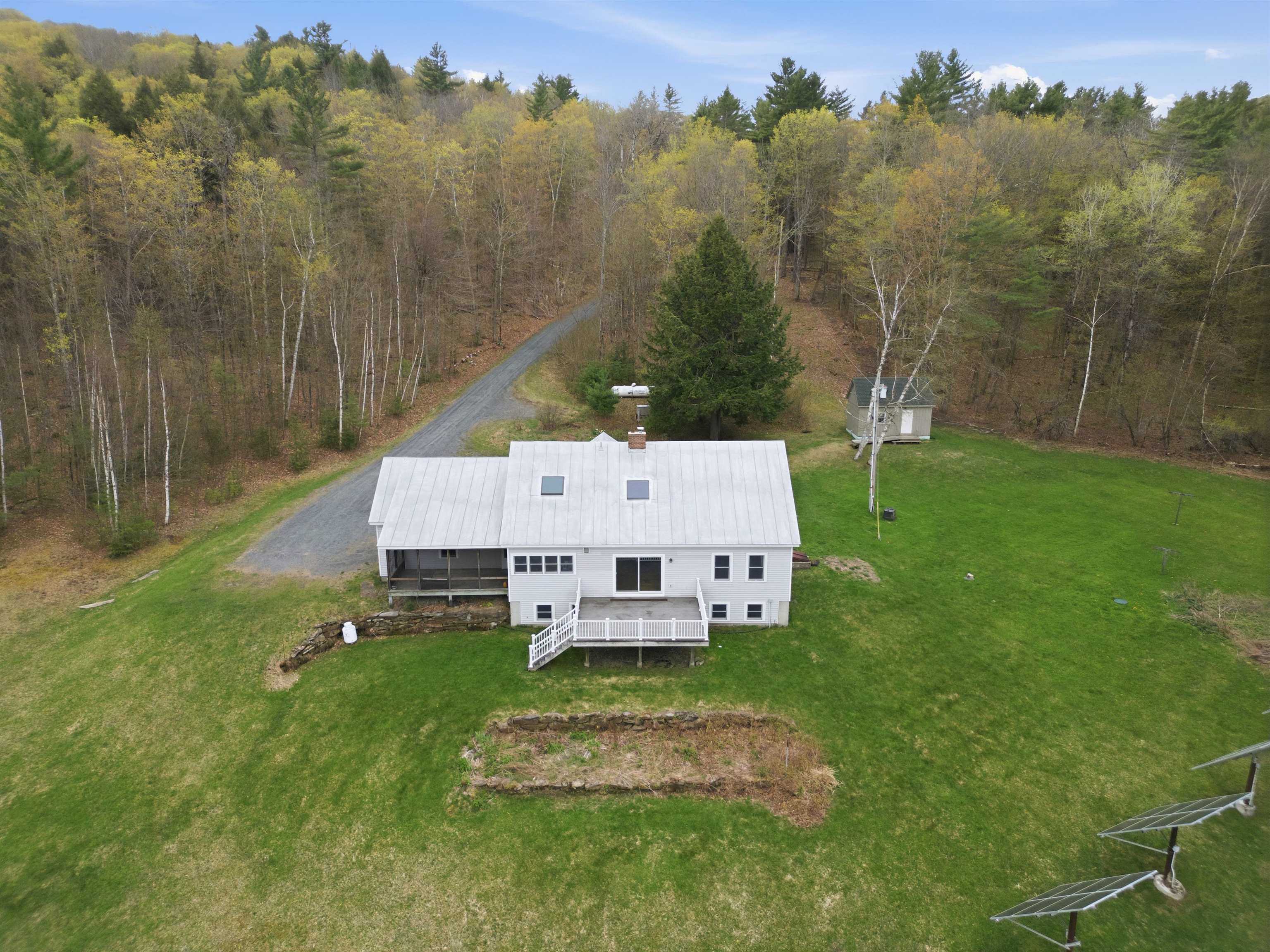 228 Leonard Road Sharon, VT 05068 - Photo 5 of 56