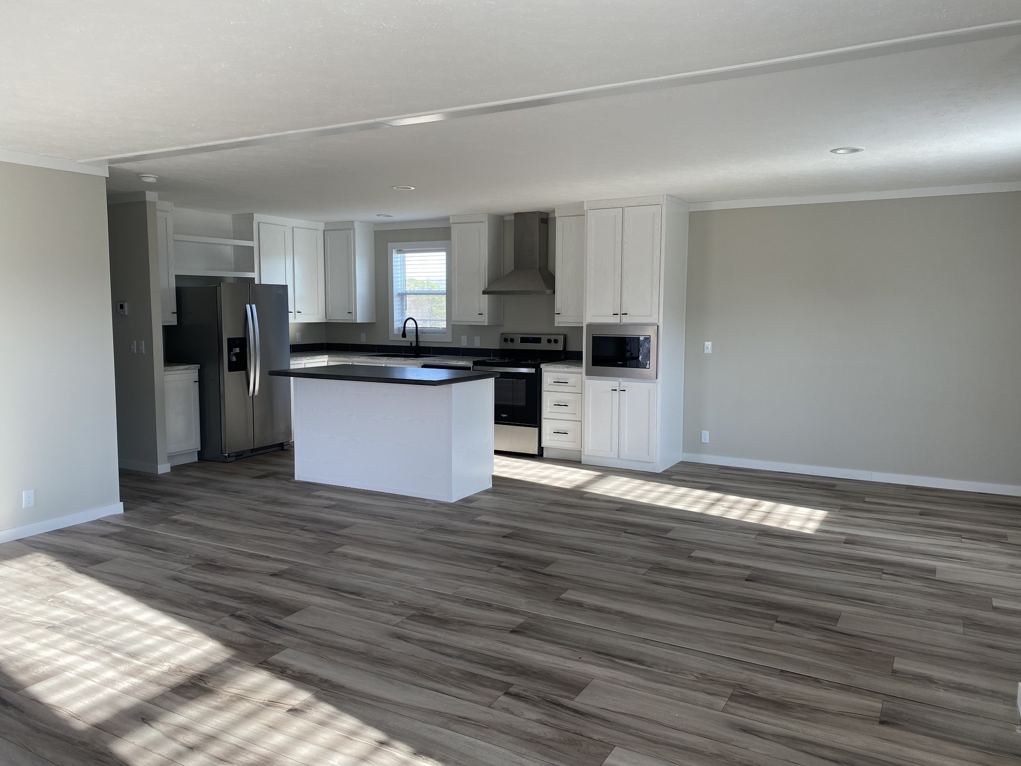 1710 Gamaliel Road Red Boiling Springs, TN 37150 - Photo 5 of 24 a view of kitchen with sink and refrigerator