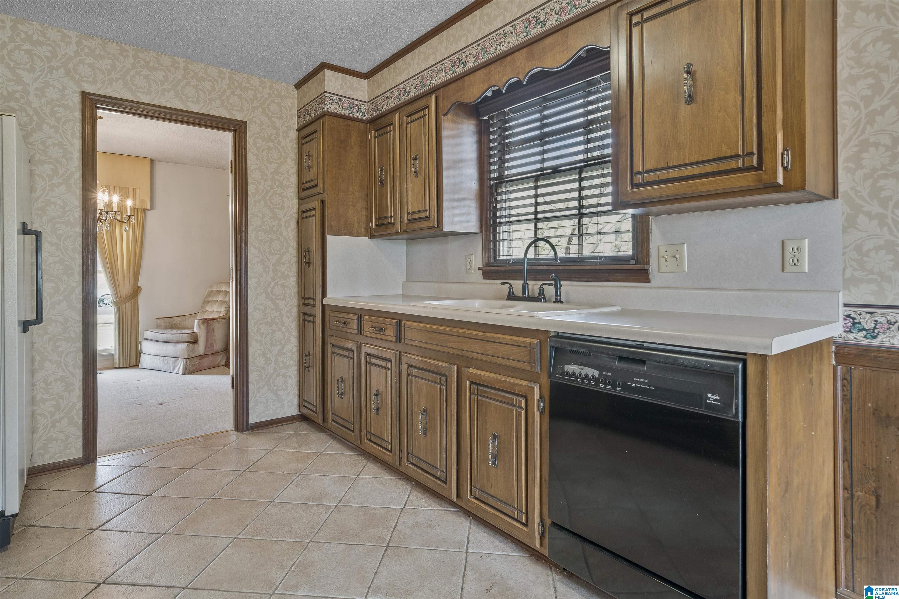 3490 Hurricane Road Birmingham, AL 35226 - Photo 11 of 28