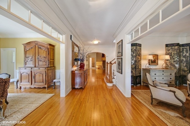 607 West Maple Street Hinsdale, IL 60521 - Photo 3 of 59 a view of a living room with furniture and wooden floor
