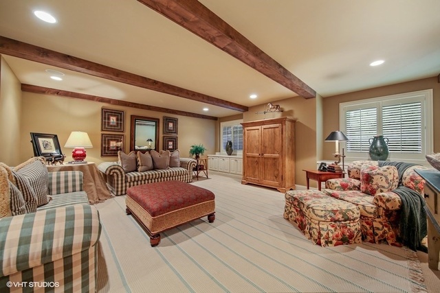 607 West Maple Street Hinsdale, IL 60521 - Photo 36 of 59 a living room with furniture and a wooden floor