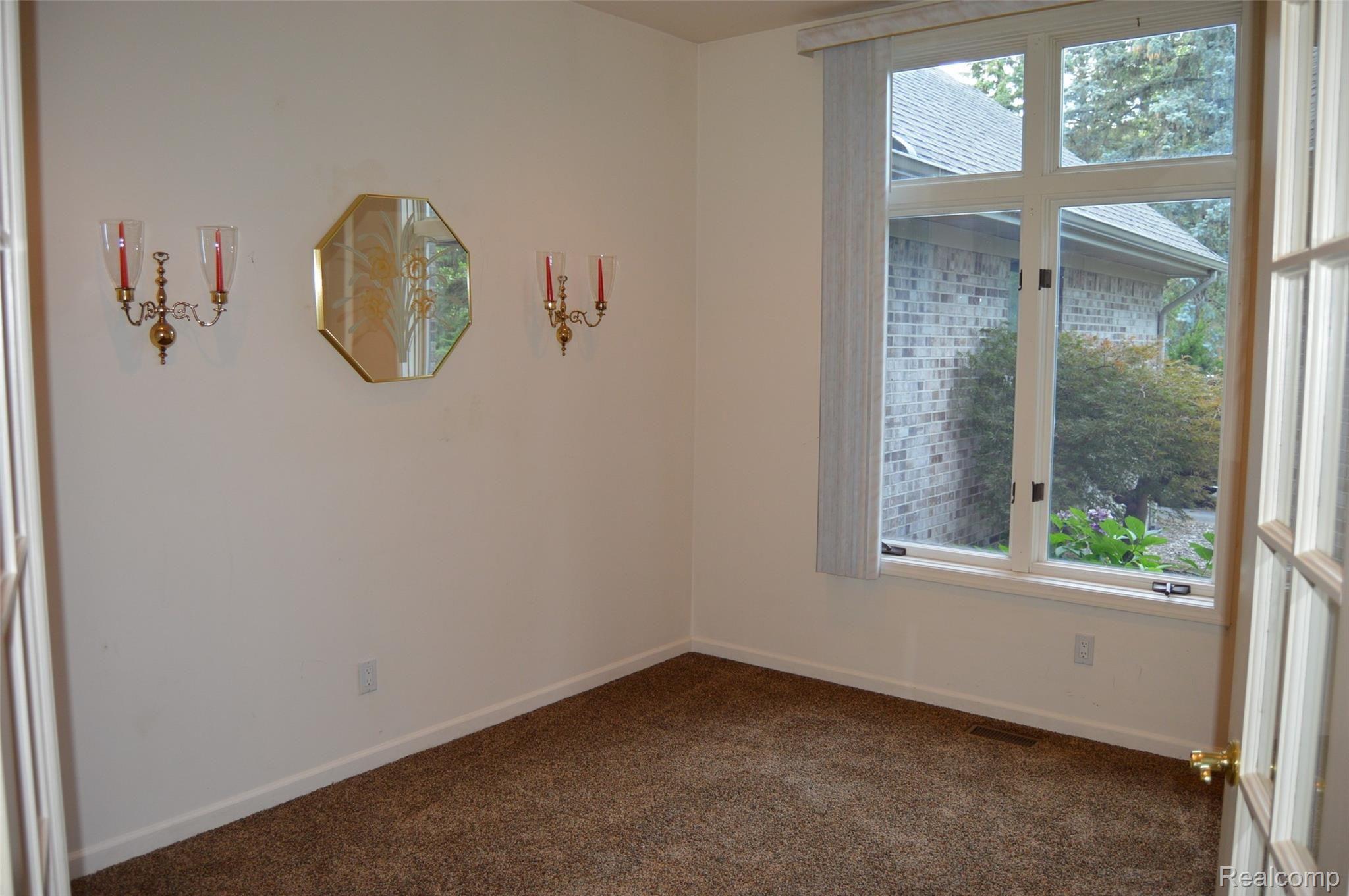 185 Nawakwa Road Rochester, MI 48307 - Photo 9 of 23 First Floor Study