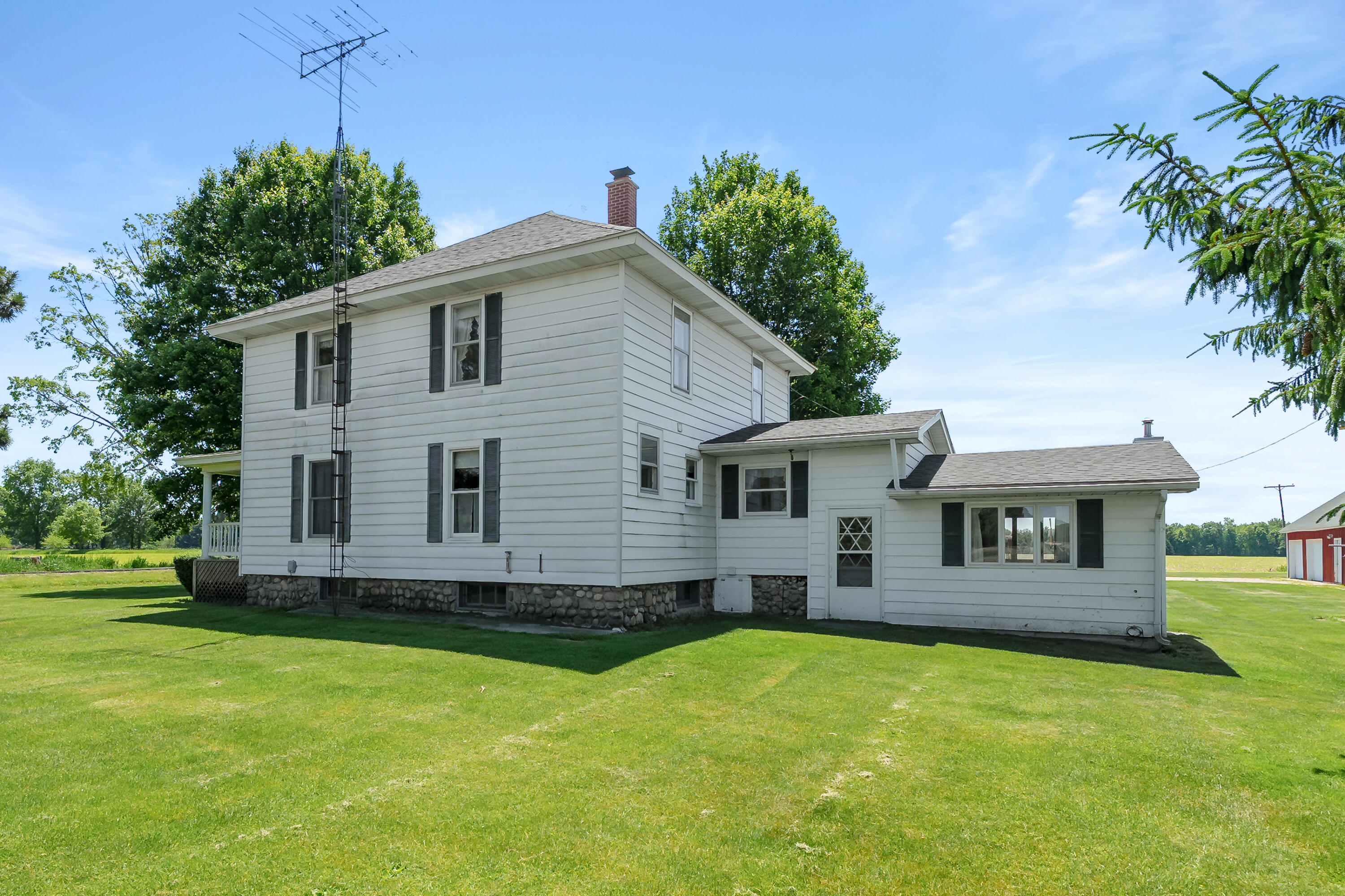10431 13 Mile Road Marshall, MI 49068 - Photo 3 of 44 13 Mile Rd 10431 Marshall 49068-35