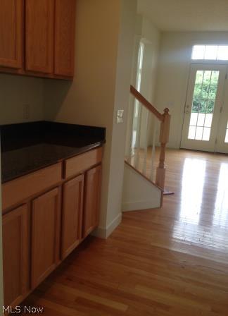 4471 Hillside Drive Akron, OH 44321 - Photo 9 of 25 Butlers pantry, perfect prep area between kitchen and formal dining room