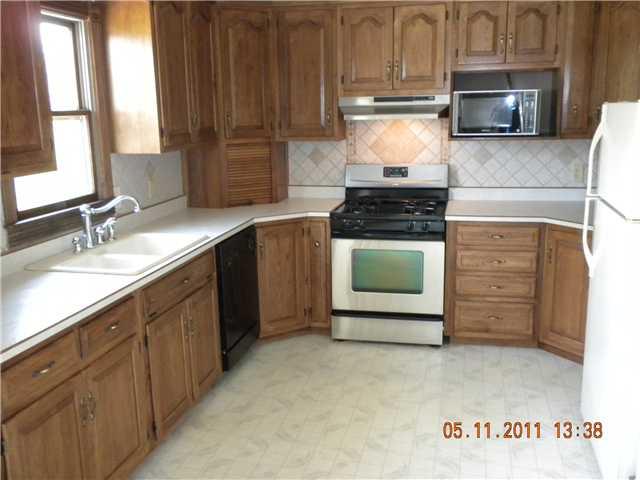 6828 South 25th Road East Pendleton, IN 46064 - Photo 5 of 15