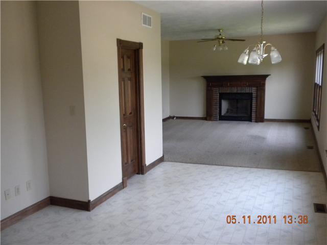 6828 South 25th Road East Pendleton, IN 46064 - Photo 6 of 15