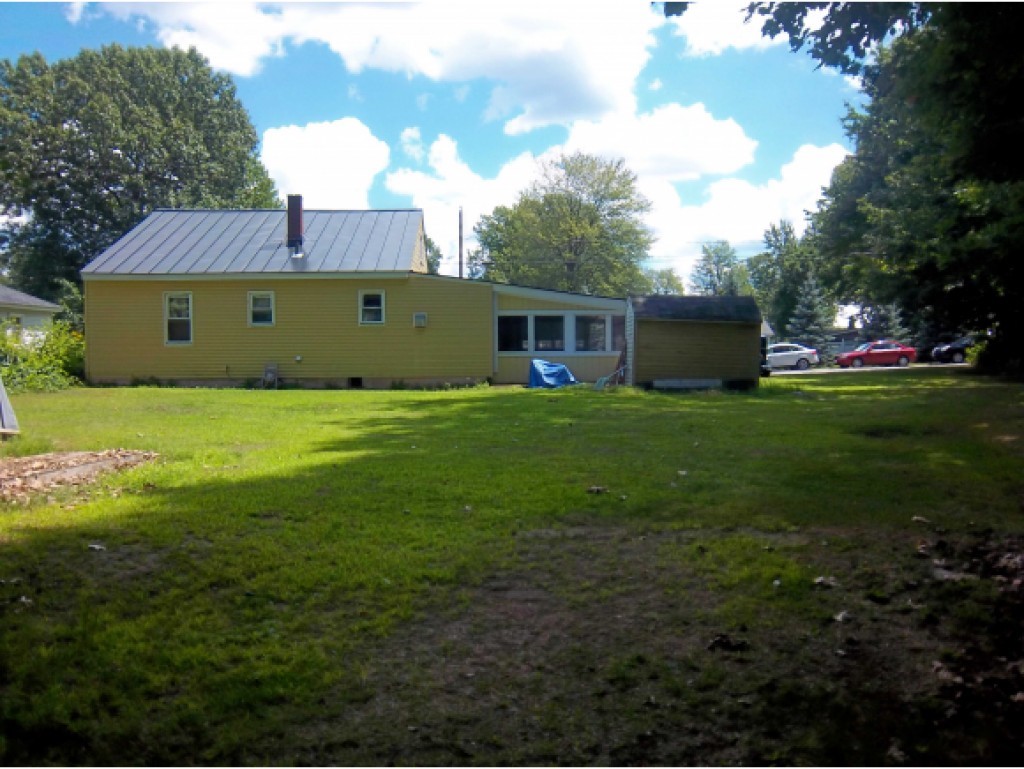 46 Pershing Street Manchester, NH 03102 - Photo 7 of 9 Gallery Image 7