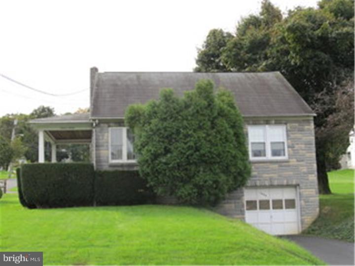 1620 Mount Laurel Road Temple, PA 19560 - Photo 3 of 16 Gallery Image 3