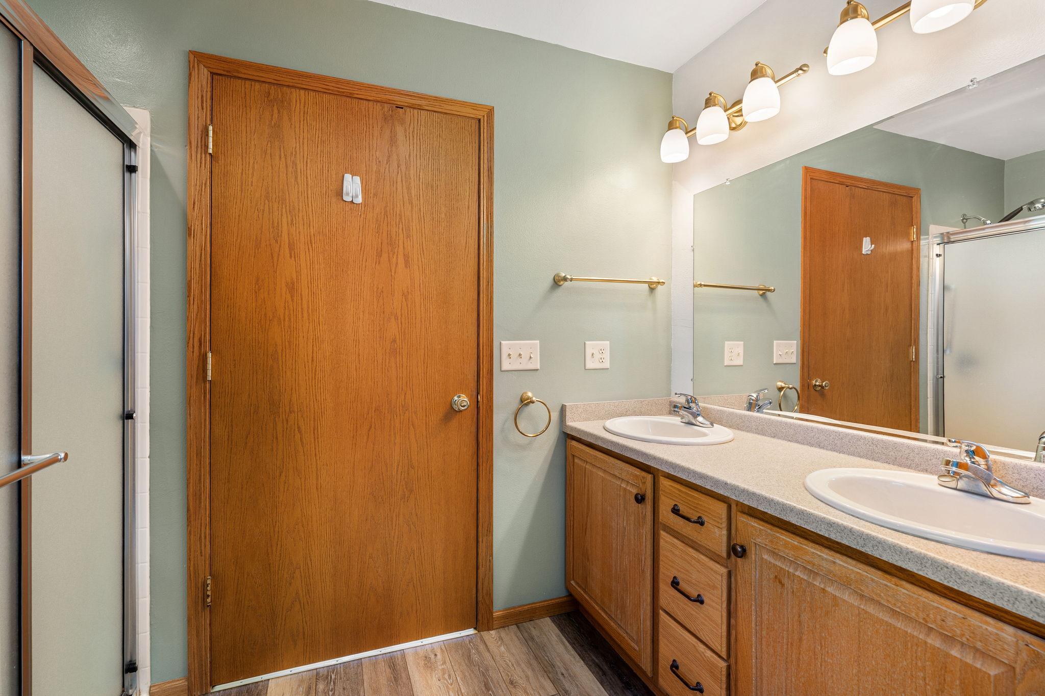 1706 22nd Avenue Southwest Austin, MN 55912 - Photo 37 of 50