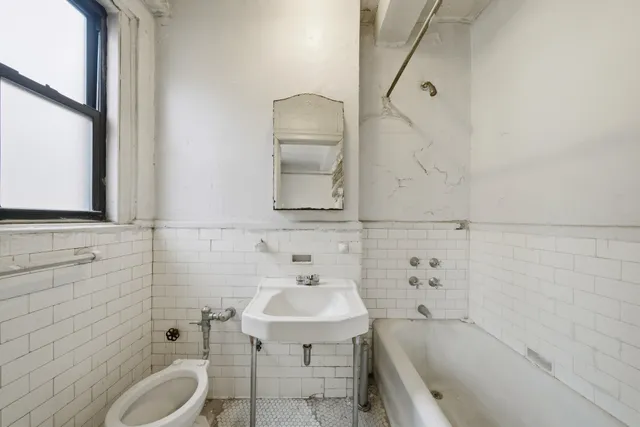 $1,400,000 | 36 West 84th Street, Unit 3C | Upper West Side