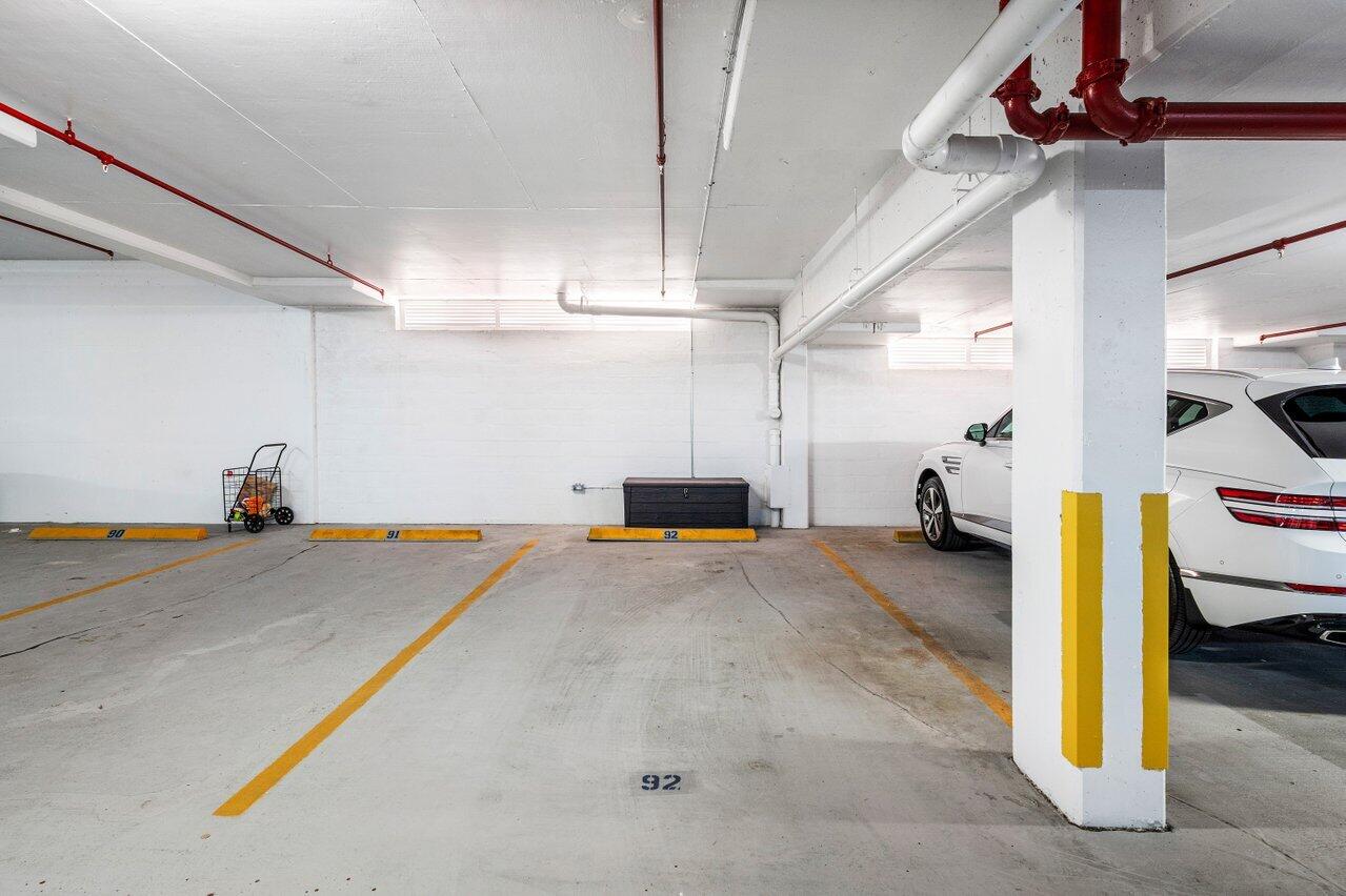 176 Helios Drive, Unit 104 Jupiter, FL 33477 - Photo 31 of 59 a view of a room with gym equipment