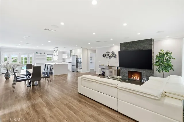 $1,799,000 | 621 Roselli Street, Burbank, CA 91501