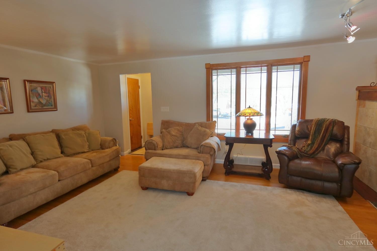1770 Ebenezer Road Cincinnati, OH 45233 - Photo 3 of 23