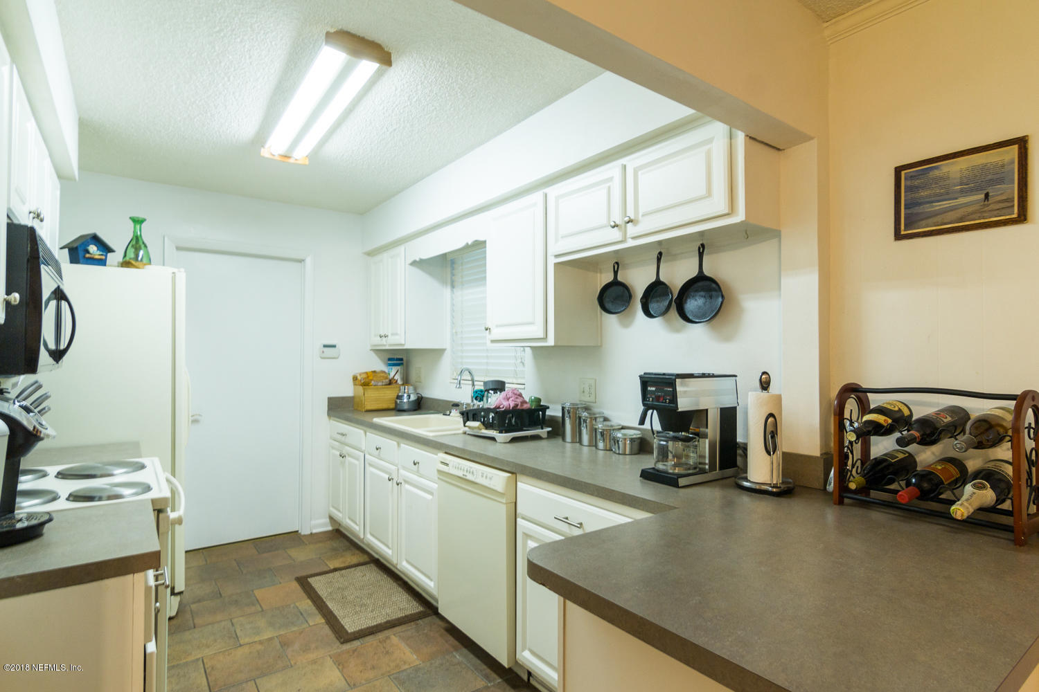 3880 Bo Tree Road Jacksonville, FL 32210 - Photo 8 of 15 Kitchen