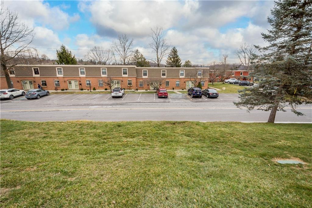 139 Community Court Pittsburgh, PA 15205 - Photo 29 of 32 a view of a basket ball ground