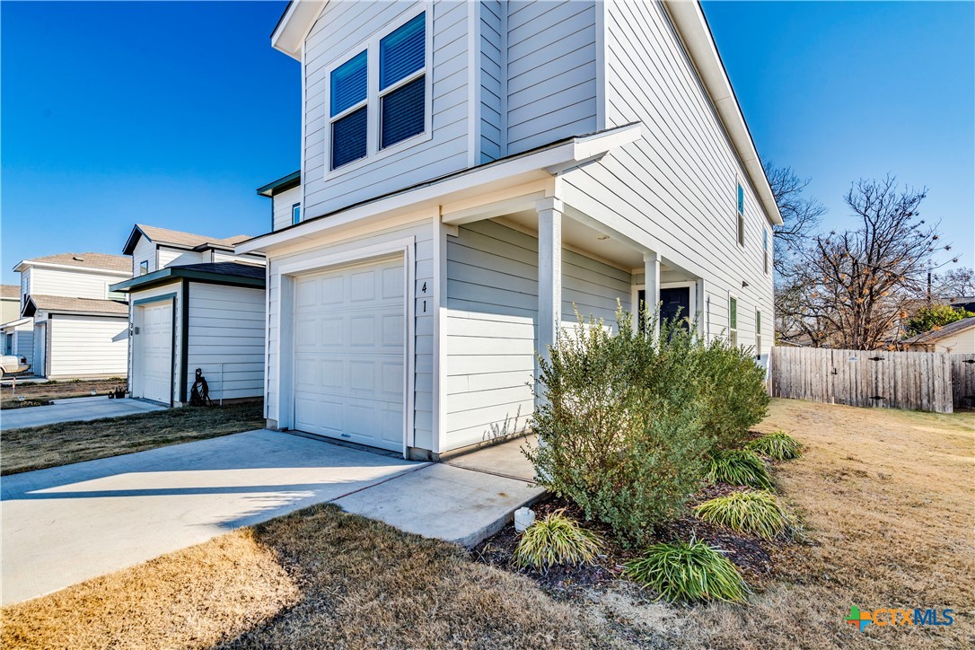 41 Trinity Circle Lockhart, TX 78644 - Photo 6 of 29