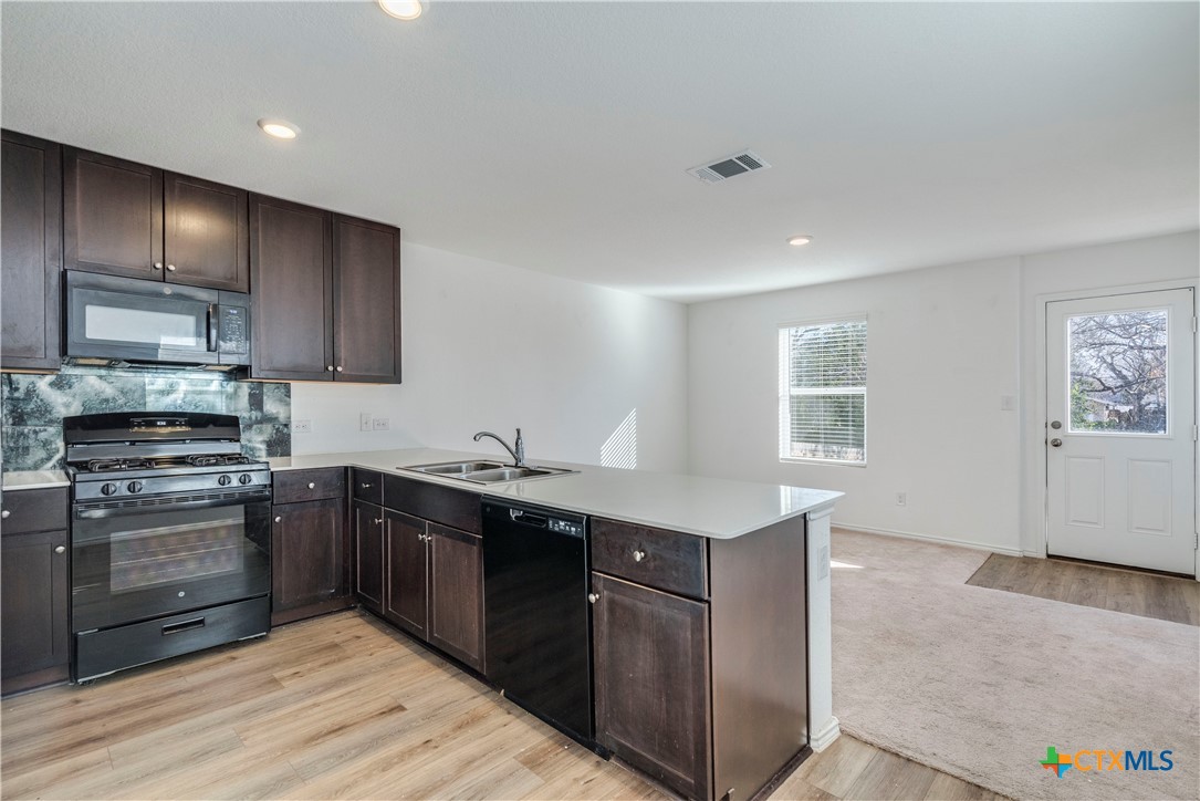 41 Trinity Circle Lockhart, TX 78644 - Photo 7 of 29